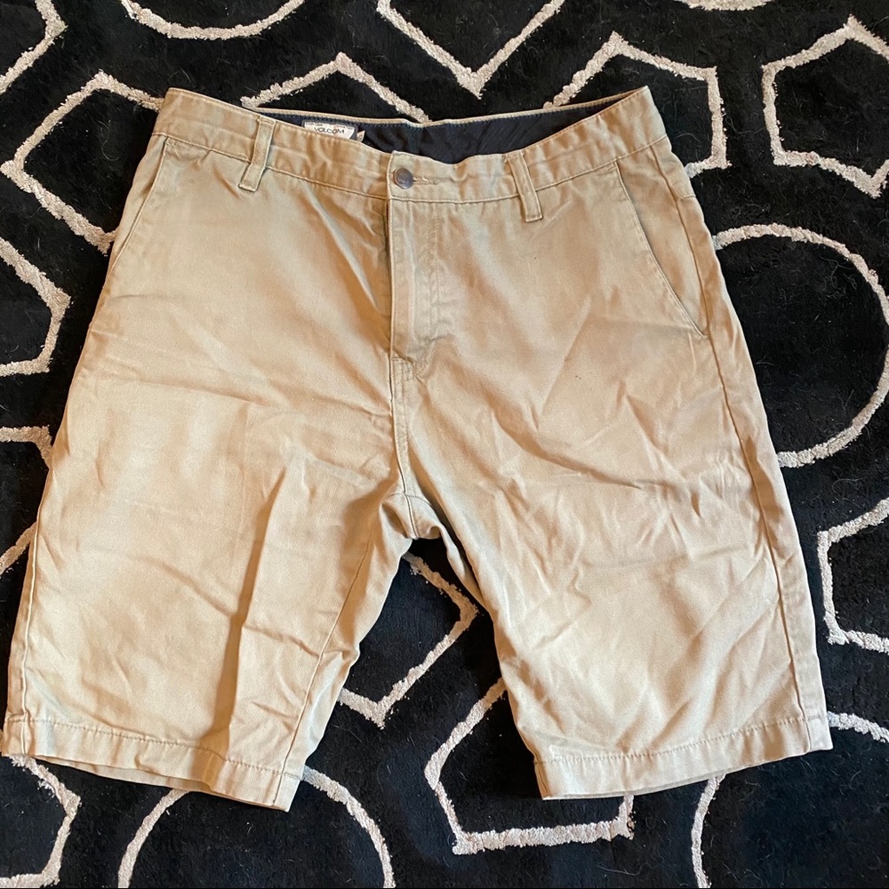 Volcom men’s shorts